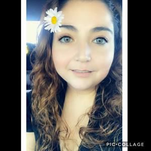 Meet your Posher, Ana